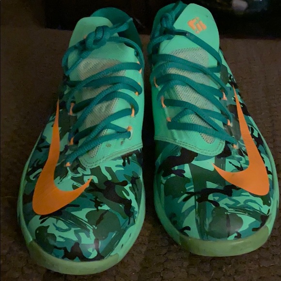 boys kd tennis shoes